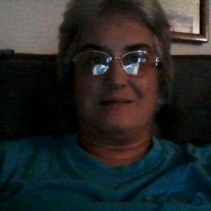 Meet your Posher, Cynthia